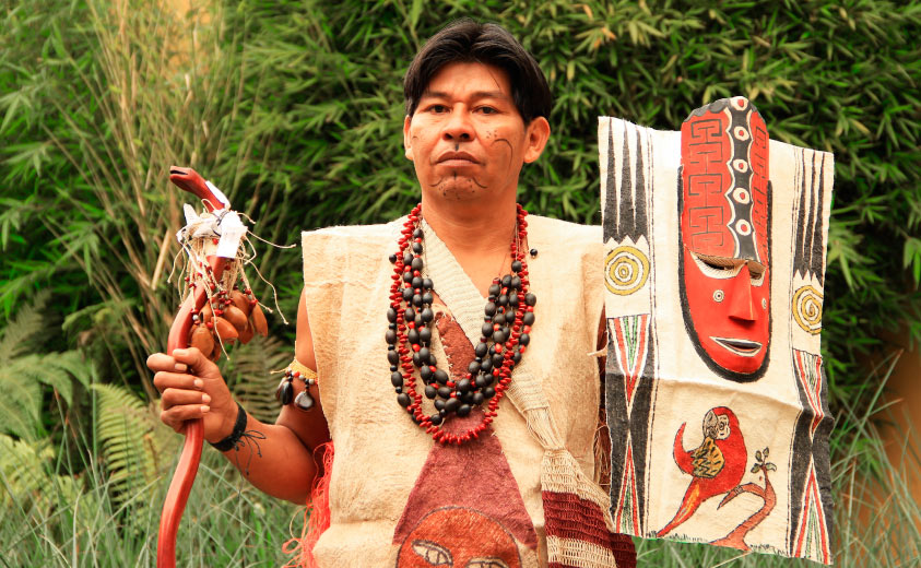 Papel artesanal indígena