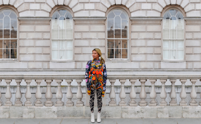 Roxana Panchi y Yina Panchi en la Semana de la Moda, Londres