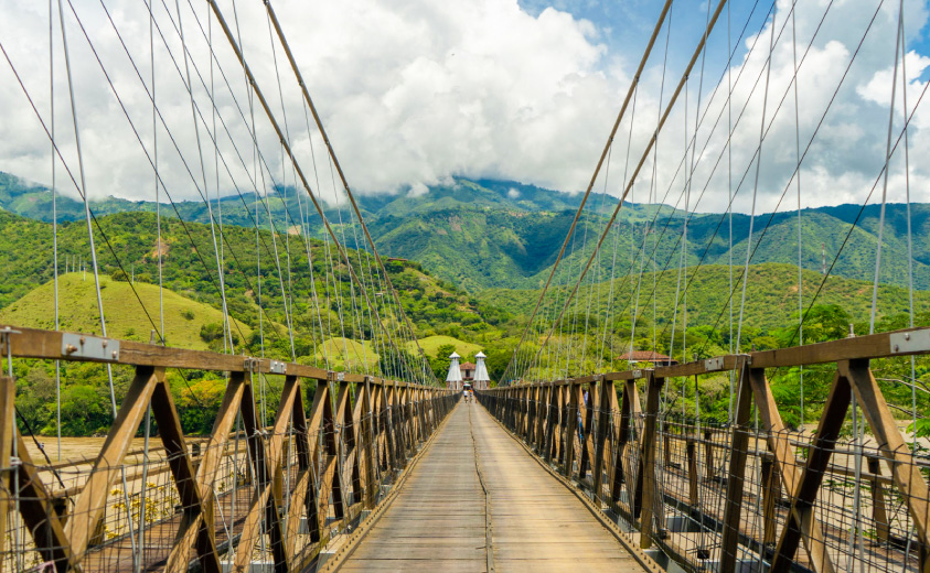 Foto del puente colgante de occidente en Antioquia