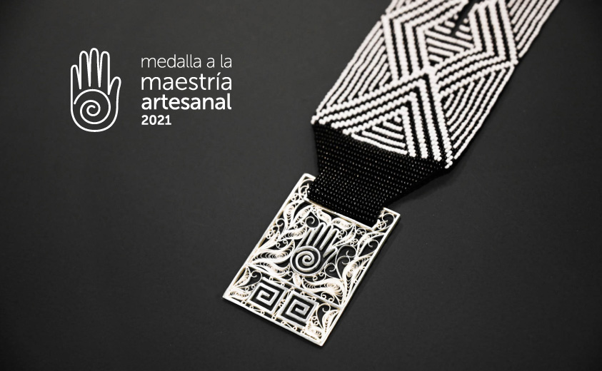 Fotografía de la Medalla a la Maestría Artesanal en 2021