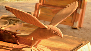 Águila tallada en madera, San Onofre, Sucre
