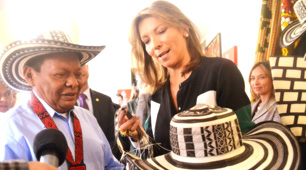 María Clemencia Rodríguez de Santos y Sombrero vueltiao de Tuchín