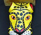 Mascara de tigre tallada en madera, empaque en pino natural

