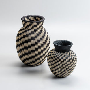 JARRÓN SIMBOLOGÍA ESCALERA