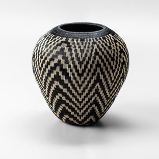 JARRÓN MONTAÑAS BLANCO Y NEGRO