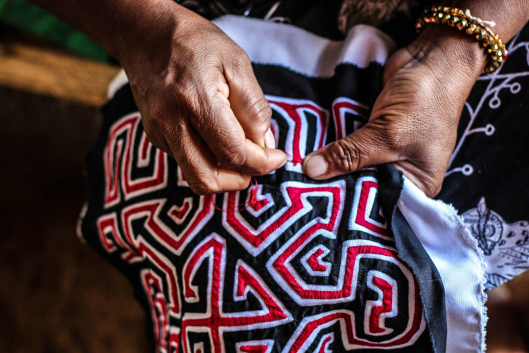 tela_sobre_tela_e tela sobre tela