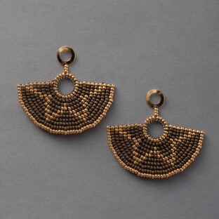 ARETE ABANICO SEPIA DORADO SIMBOLOGÍA MONTAÑA