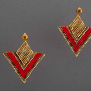 ARETES TRIÁNGULOS CON ROMBO