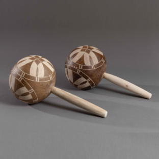 PAR DE MARACAS CRUZ DOBLE